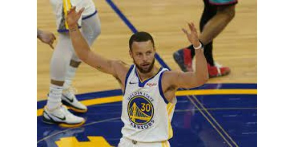 I Golden State Warriors hanno di nuovo messo piede sulla strada del campionato